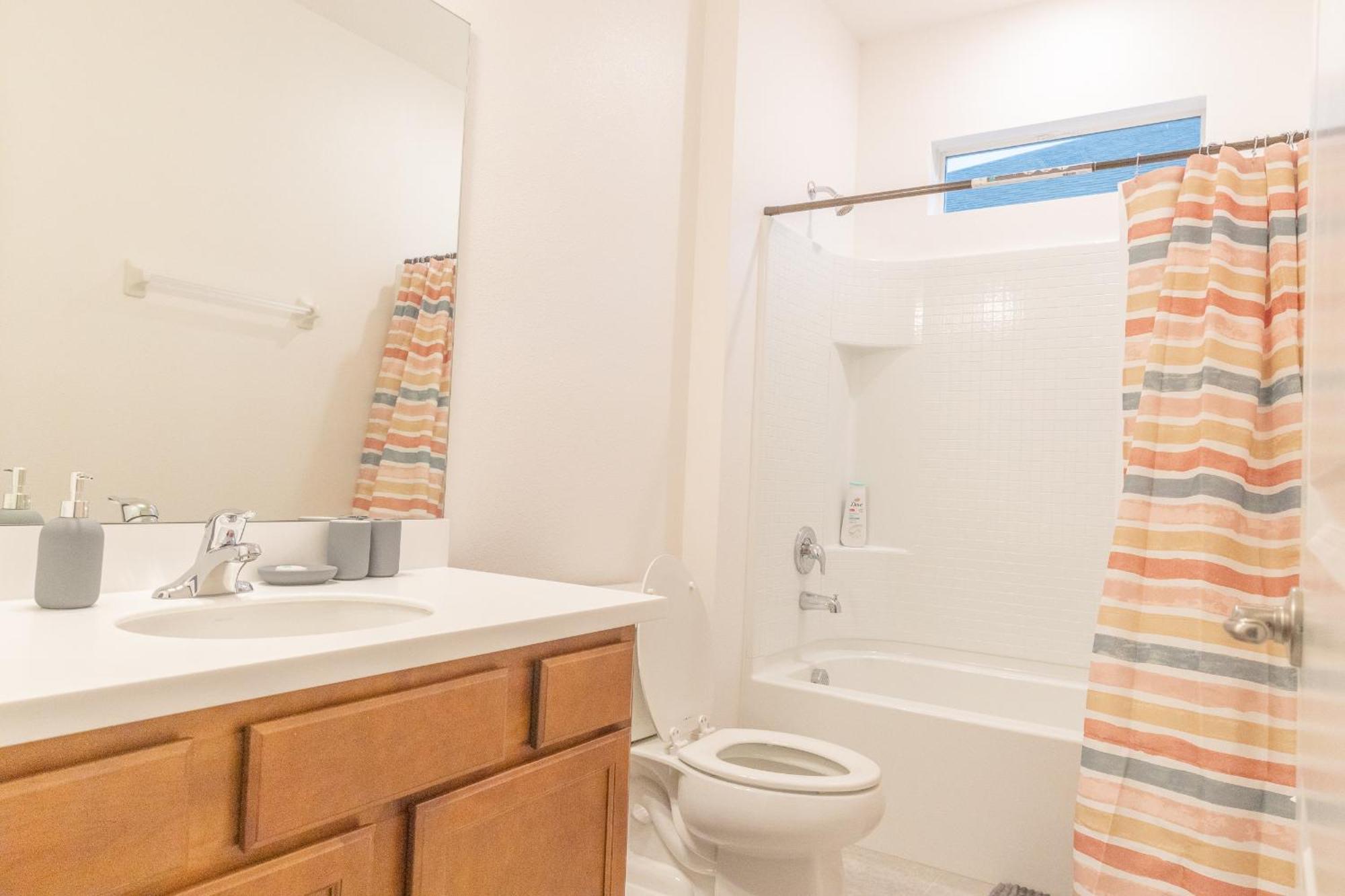 Waterfront Brand New Modern Luxury 8 Bedroom Pool House! Sleeps 16 Kissimmee Εξωτερικό φωτογραφία