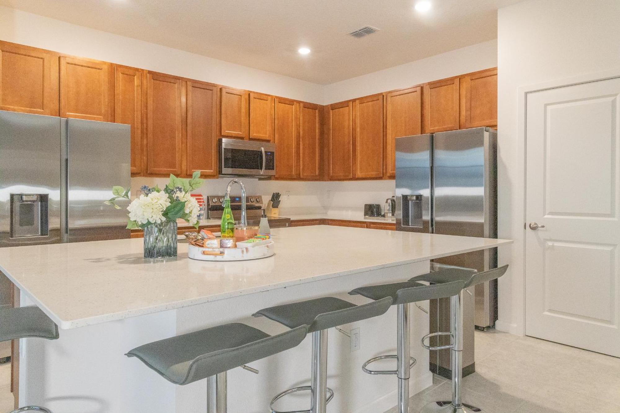 Waterfront Brand New Modern Luxury 8 Bedroom Pool House! Sleeps 16 Kissimmee Εξωτερικό φωτογραφία