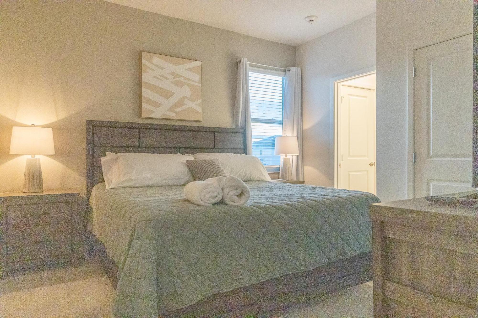 Waterfront Brand New Modern Luxury 8 Bedroom Pool House! Sleeps 16 Kissimmee Εξωτερικό φωτογραφία